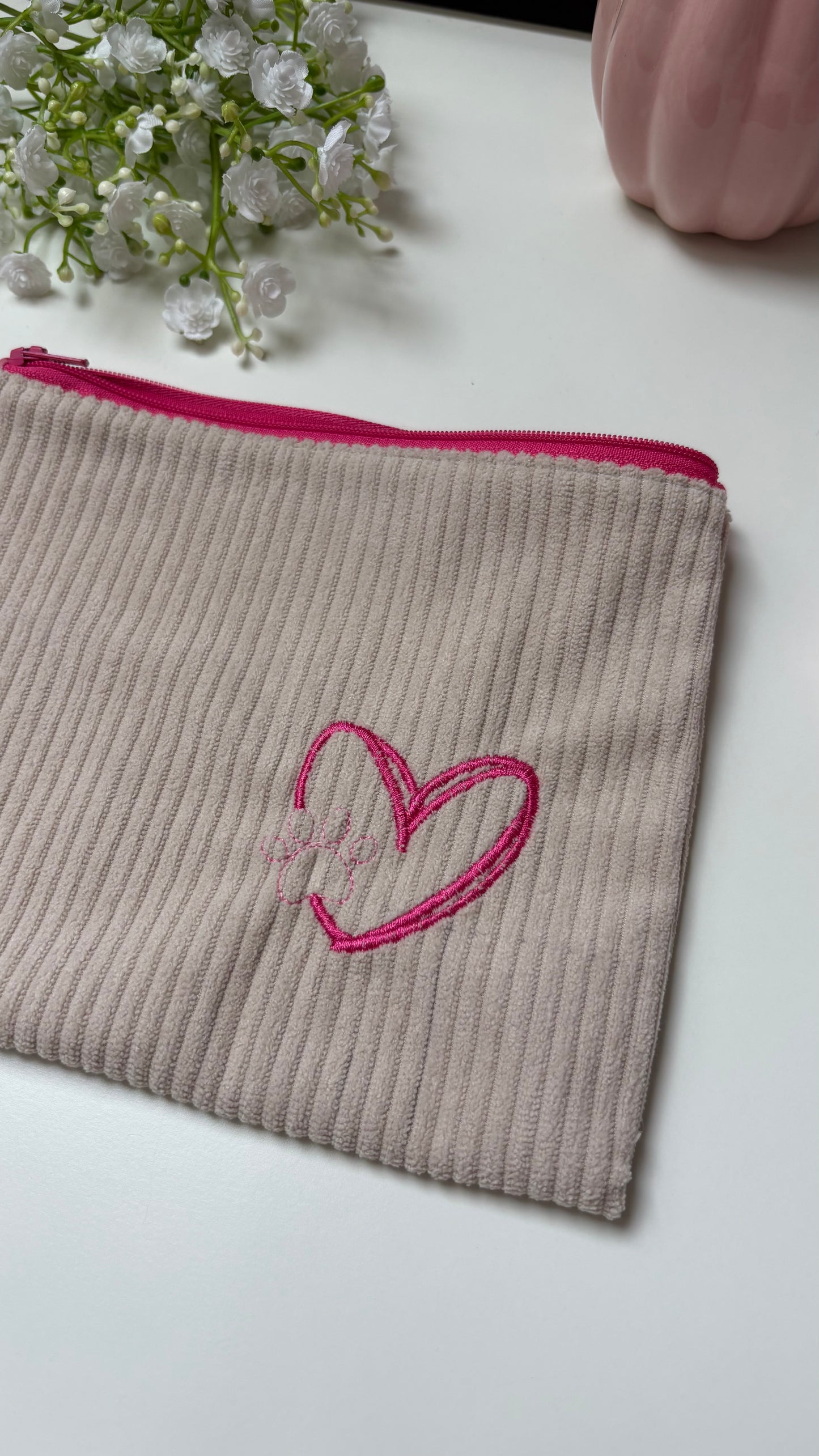 BOX N°1 "MAIN DANS LA PATTE"