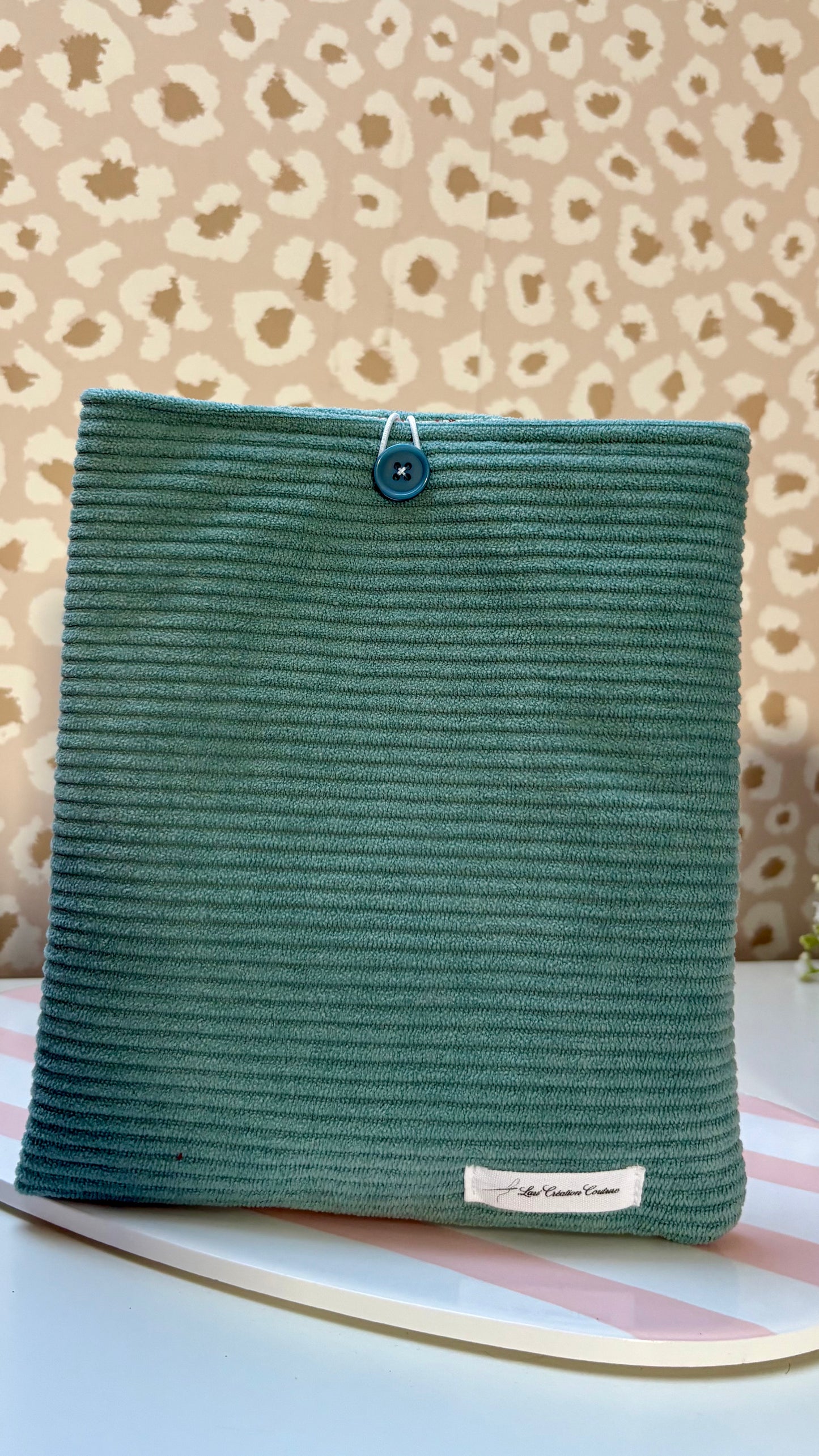 JADE - pochette livre de poche / liseuse