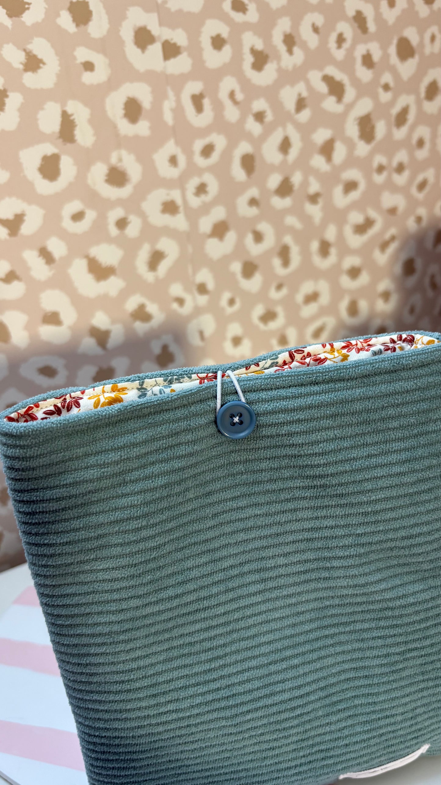 JADE - pochette livre de poche / liseuse