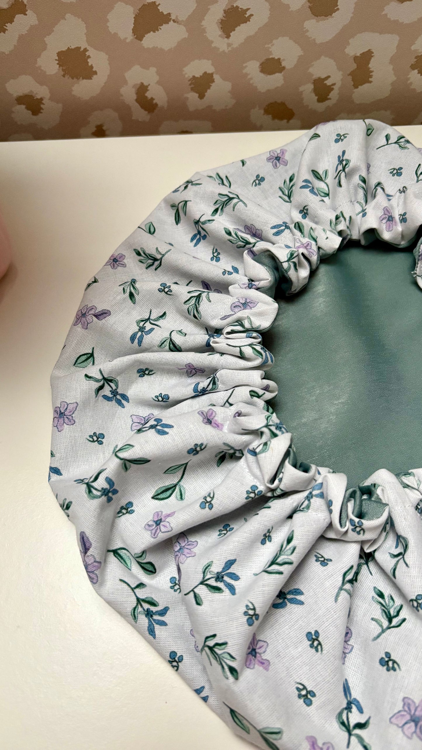 LINA - Bonnet en satin